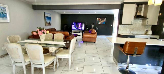 5 Bedroom Property for Sale in Estate D Afrique North West